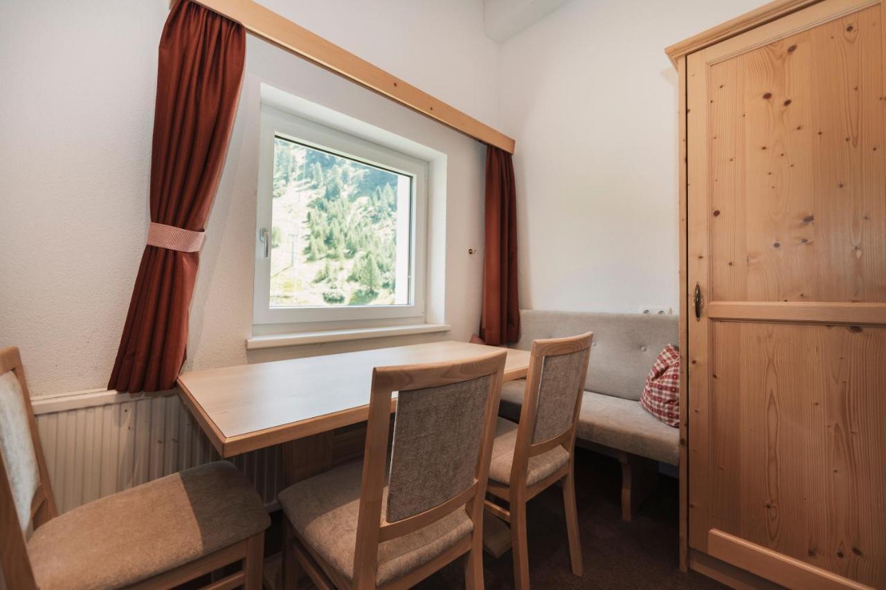 Berghotel Bodenalpe Ишгль Экстерьер фото